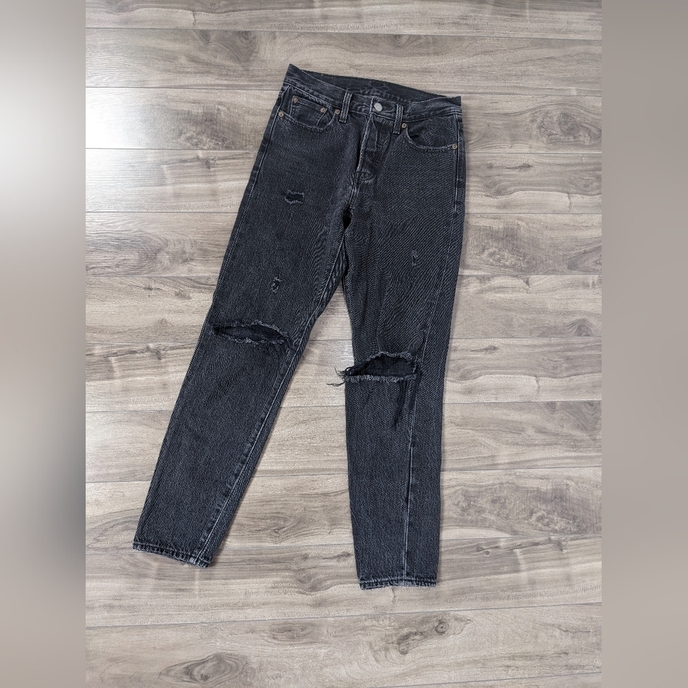 Levi's Wedgie Icon Fit Black Jeans Size 25 Distressed Destroyed